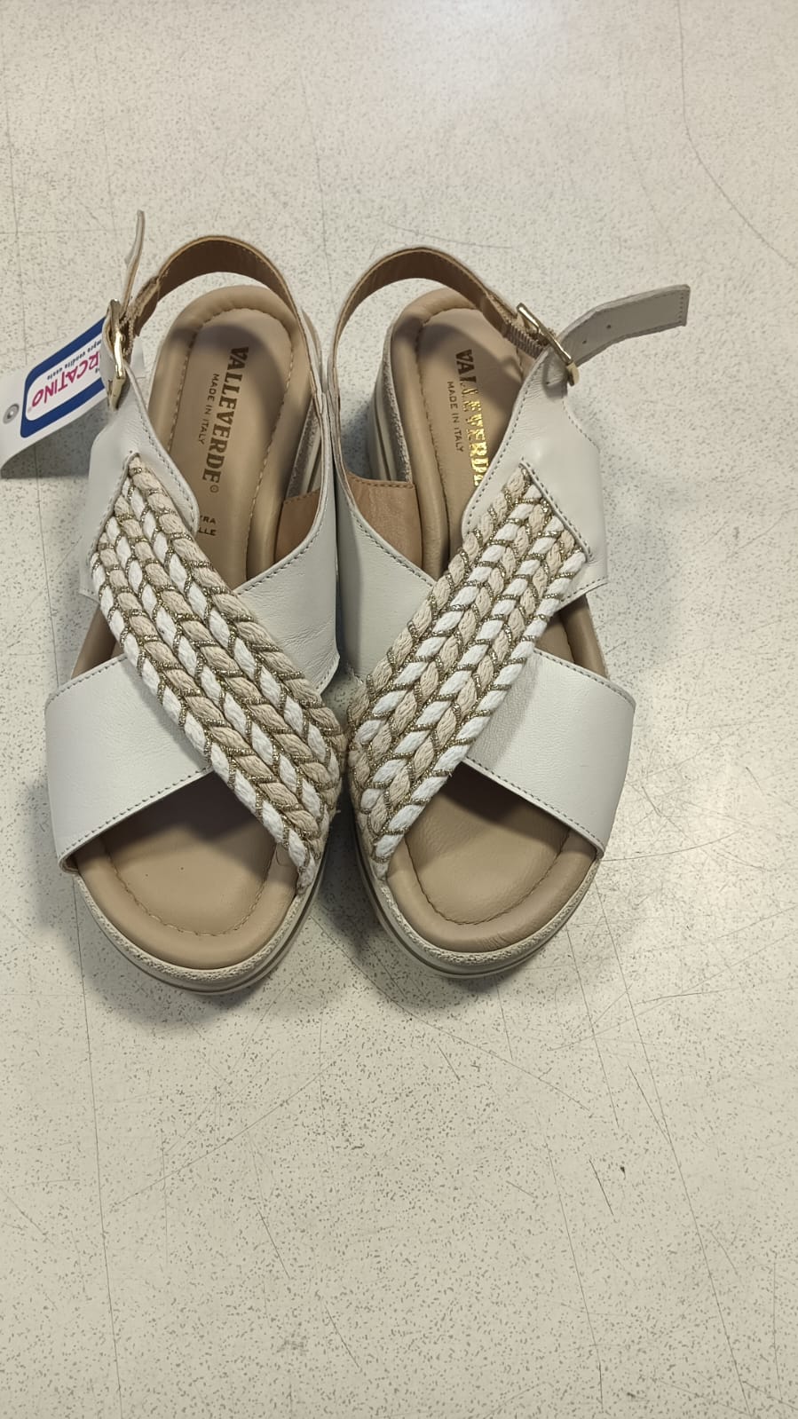 Scarpe donna beige valleverde  | Mercatino dell'Usato Bisceglie 2
