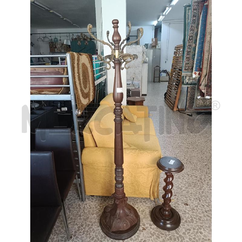 APPENDI ABITI LEGNO E METALLO | Mercatino dell'Usato San  benedetto del tronto 1