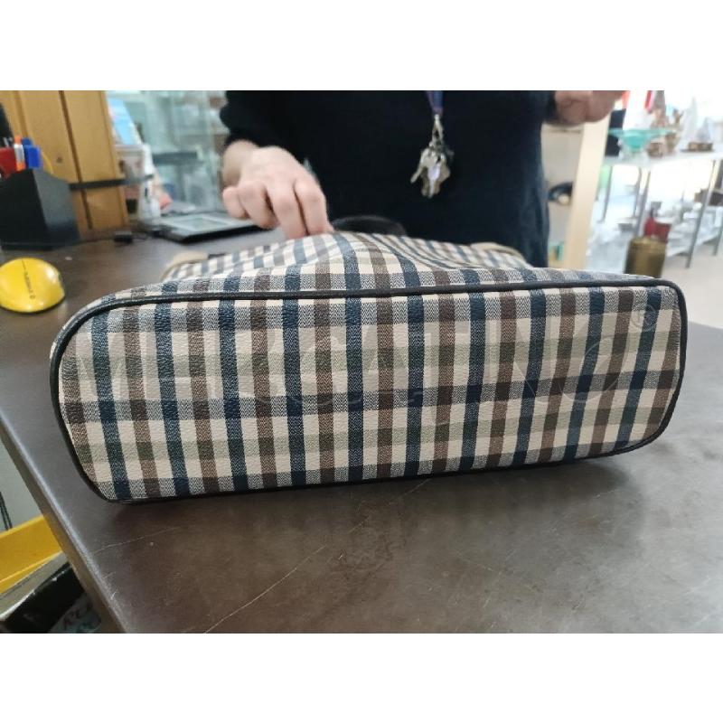 BORSA DONNA SCOZZESE AQUASCUTUM | Mercatino dell'Usato San  benedetto del tronto 3