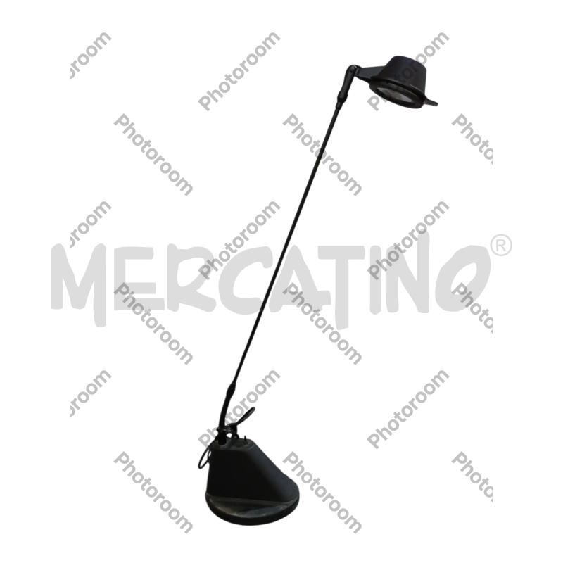 LAMPADA DA TAVOLO NEOLT NERA ALOGENA | Mercatino dell'Usato San  benedetto del tronto 1