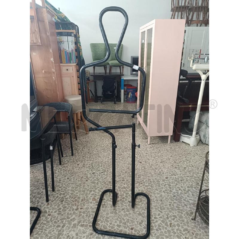 MANICHINO IN FERRO NERO | Mercatino dell'Usato San  benedetto del tronto 1