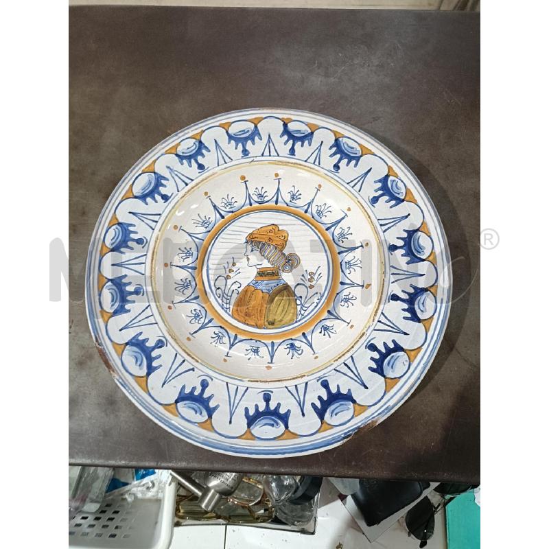 PIATTO VOLTO DONNA PROFILO L'ANTICA DERUTA | Mercatino dell'Usato San  benedetto del tronto 1