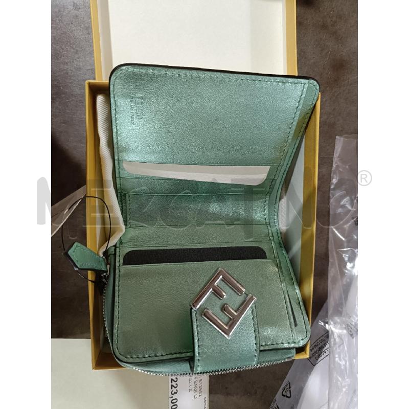 PORTA FOGLIO FENDI LIGHT GREEN+ PALLADIUM 8M0490 A9PY F09HA | Mercatino dell'Usato San  benedetto del tronto 2
