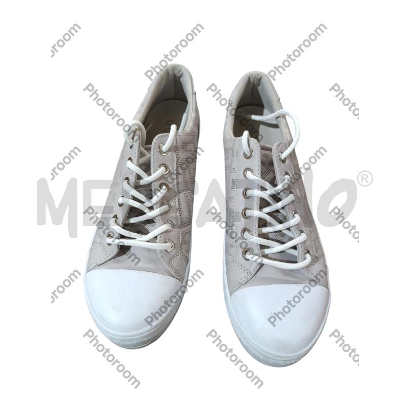 SCARPE DONNA GRIGIE LOGATE GUESS | Mercatino dell'Usato San  benedetto del tronto 2
