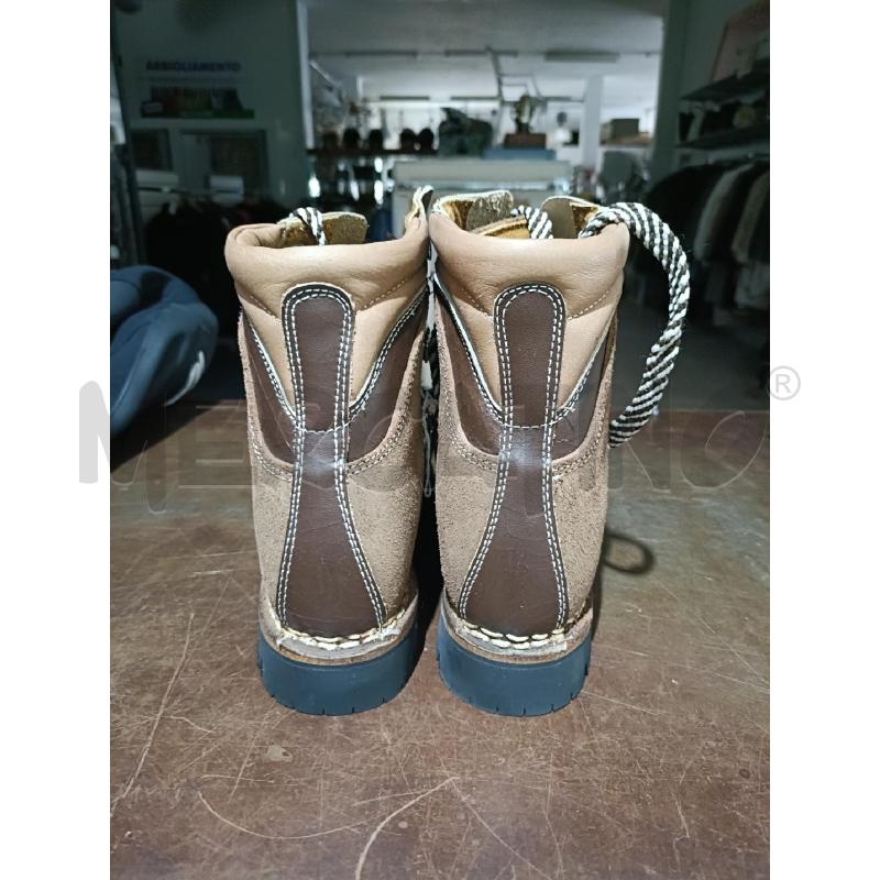 SCARPONI DONNA PELLE SCAMOSCIATA VIBRAM | Mercatino dell'Usato San  benedetto del tronto 3