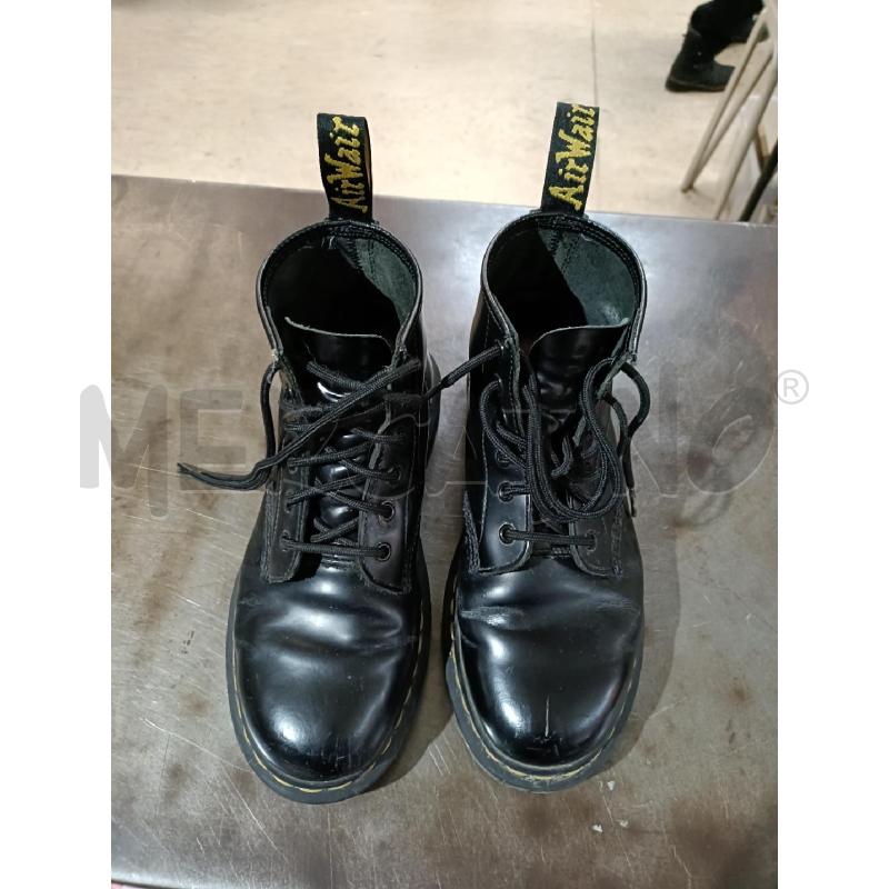 SCARPONI UOMO NERI DR MARTENS 1460 8 HOLES | Mercatino dell'Usato San  benedetto del tronto 1