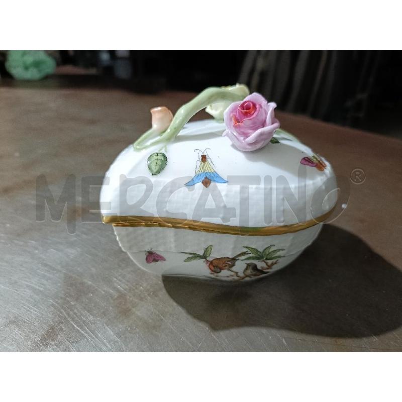 SCATOLA HEREND FORMA CUORE HEART SHAPED BOX FARFALLE | Mercatino dell'Usato San  benedetto del tronto 1