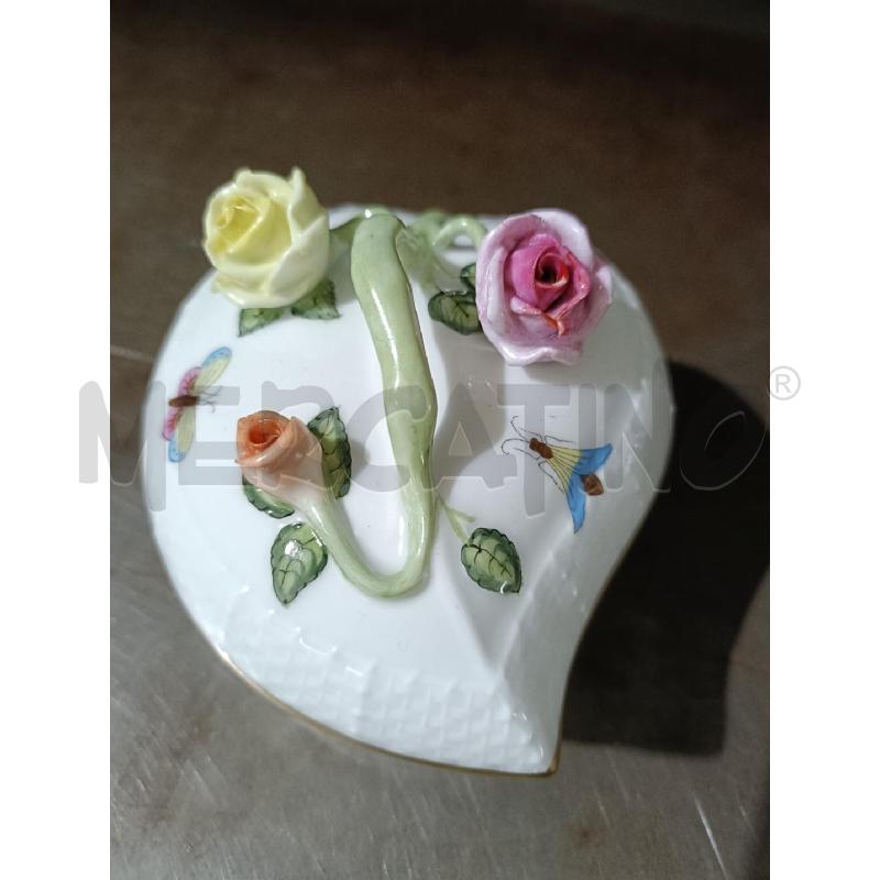 SCATOLA HEREND FORMA CUORE HEART SHAPED BOX FARFALLE | Mercatino dell'Usato San  benedetto del tronto 2