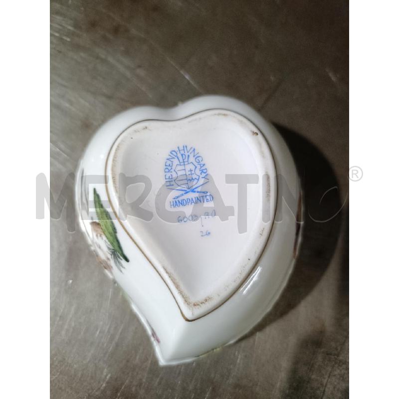 SCATOLA HEREND FORMA CUORE HEART SHAPED BOX FARFALLE | Mercatino dell'Usato San  benedetto del tronto 4