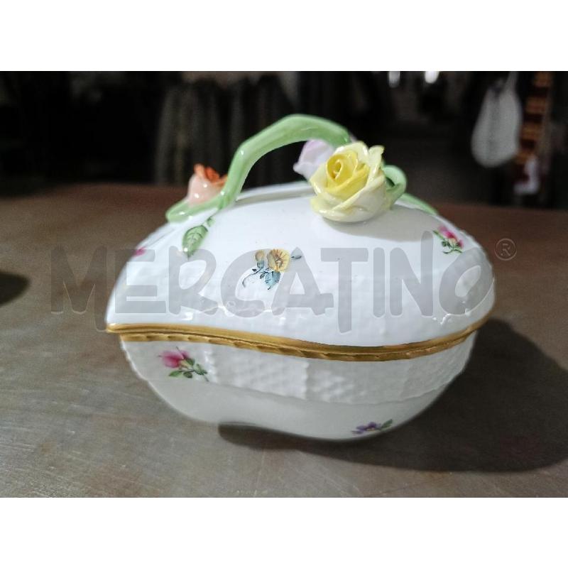 SCATOLA HEREND FORMA CUORE HEART SHAPED BOX FIORI | Mercatino dell'Usato San  benedetto del tronto 1