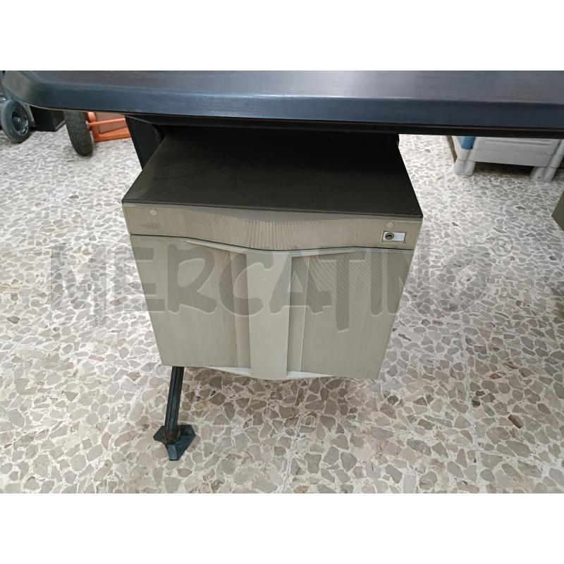 SCRIVANIA UFFICIO OLIVETTI SYNTHESIS BBPR | Mercatino dell'Usato San  benedetto del tronto 3