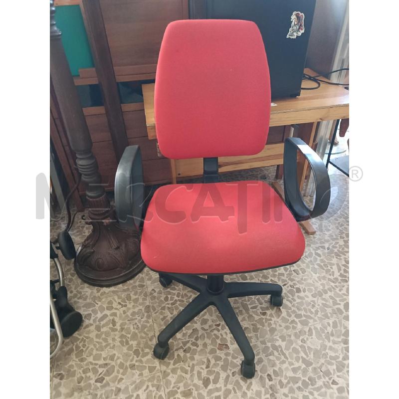 SEDIA UFFICIO ROSSA NERA | Mercatino dell'Usato San  benedetto del tronto 1