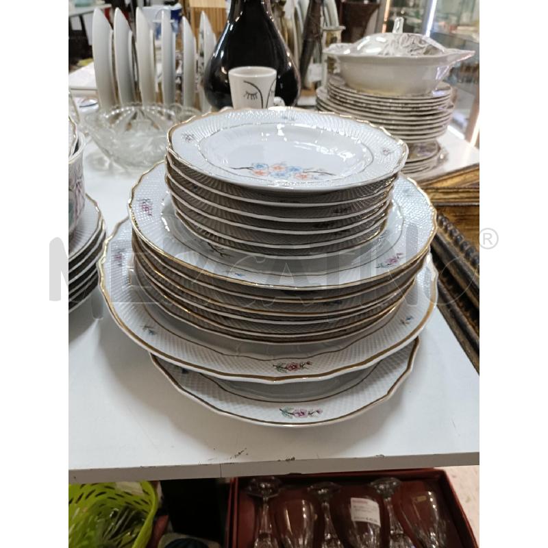 SERVIZIO PIATTI FIORI HOLLOHAZA HUNGARY FIORI ORIENTALI | Mercatino dell'Usato San  benedetto del tronto 2