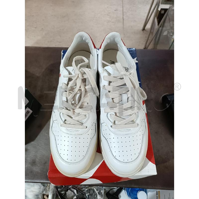 SNEAKERS UOMO BIANCHE AUTRY 01 LOW MAN LEAT | Mercatino dell'Usato San  benedetto del tronto 1