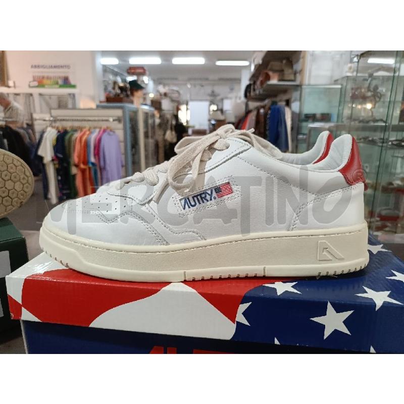 SNEAKERS UOMO BIANCHE AUTRY 01 LOW MAN LEAT | Mercatino dell'Usato San  benedetto del tronto 4