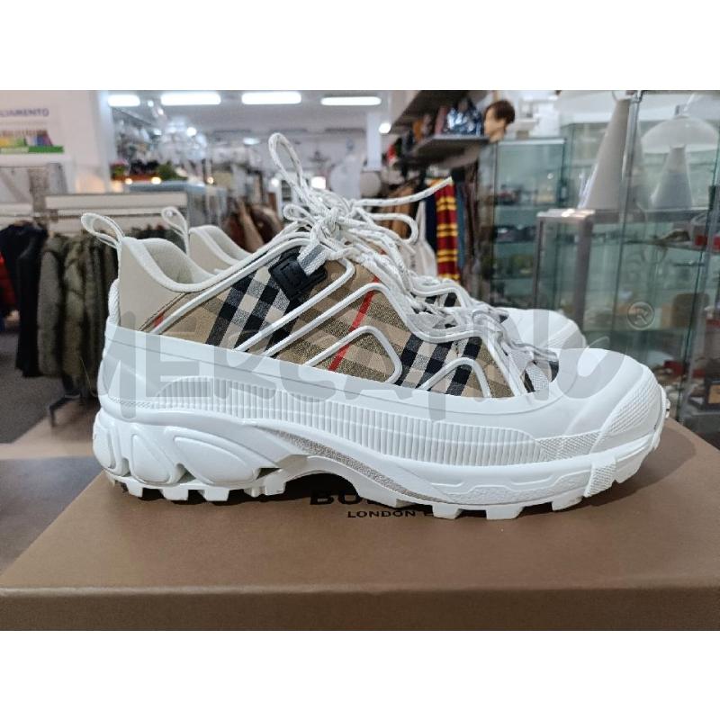 SNEAKERS UOMO BURBERRY BIANCO CHECK | Mercatino dell'Usato San  benedetto del tronto 4