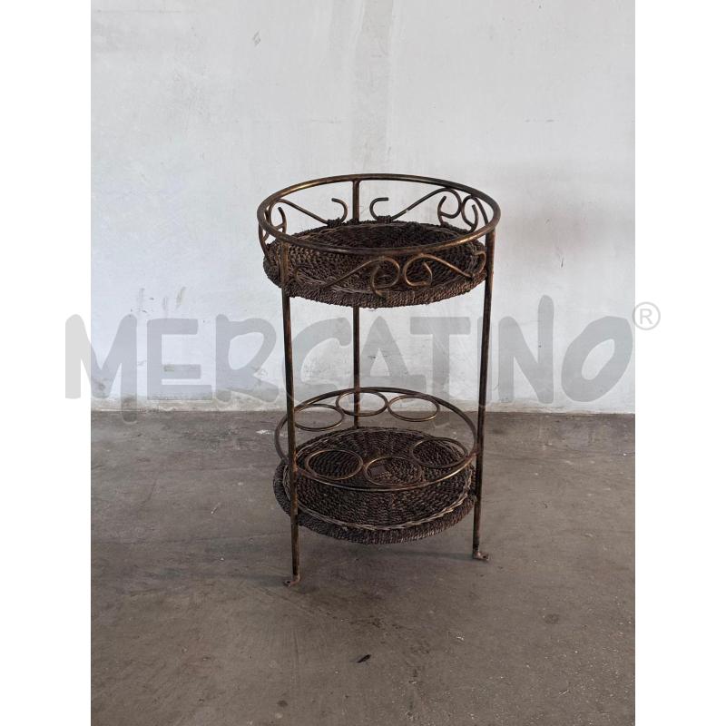 TAVOLINO FERRO ROTONDO PORTA BOTTIGLIE | Mercatino dell'Usato San  benedetto del tronto 1