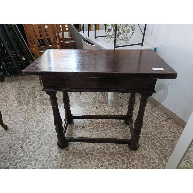 TAVOLINO LEGNO DUE CASSETTI | Mercatino dell'Usato San  benedetto del tronto 1