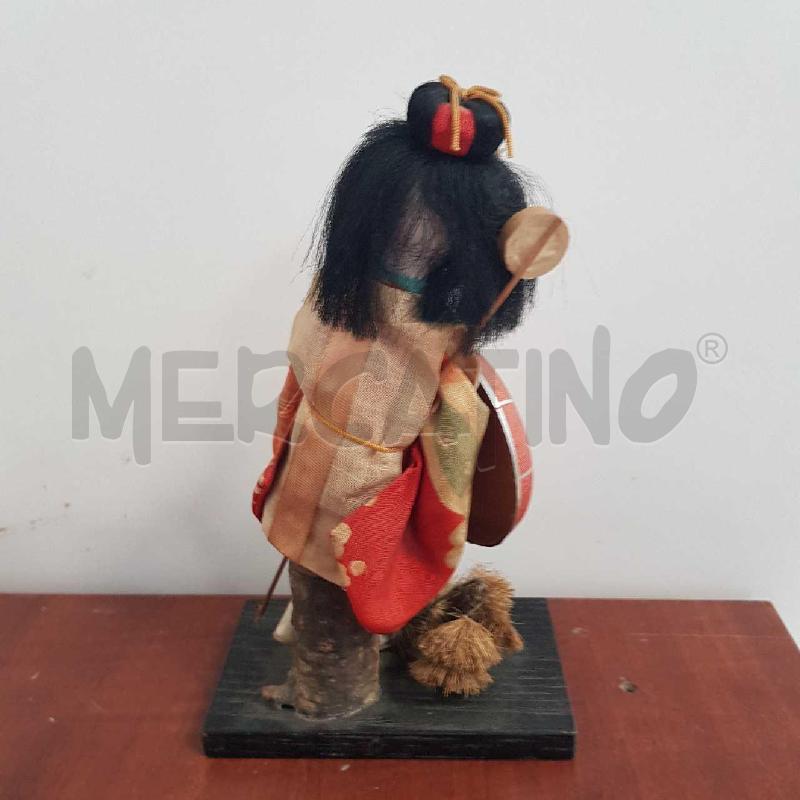 BAMBOLINA GIAPPONEDE C/BASE  | Mercatino dell'Usato L'aquila - loc. vetoio 2