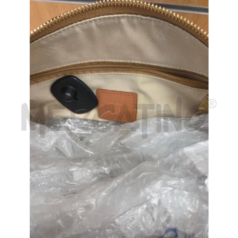 BORSA DONNA ALVIERO MARTINI CLASSIC GRANDE TRACOLLA   | Mercatino dell'Usato L'aquila - loc. vetoio 4