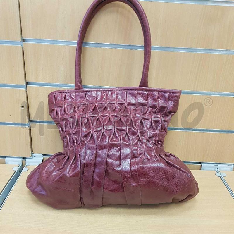 BORSA DONNA COCCINELLE BORDEAUX CON EFFETTO LAVORATO  | Mercatino dell'Usato L'aquila - loc. vetoio 2