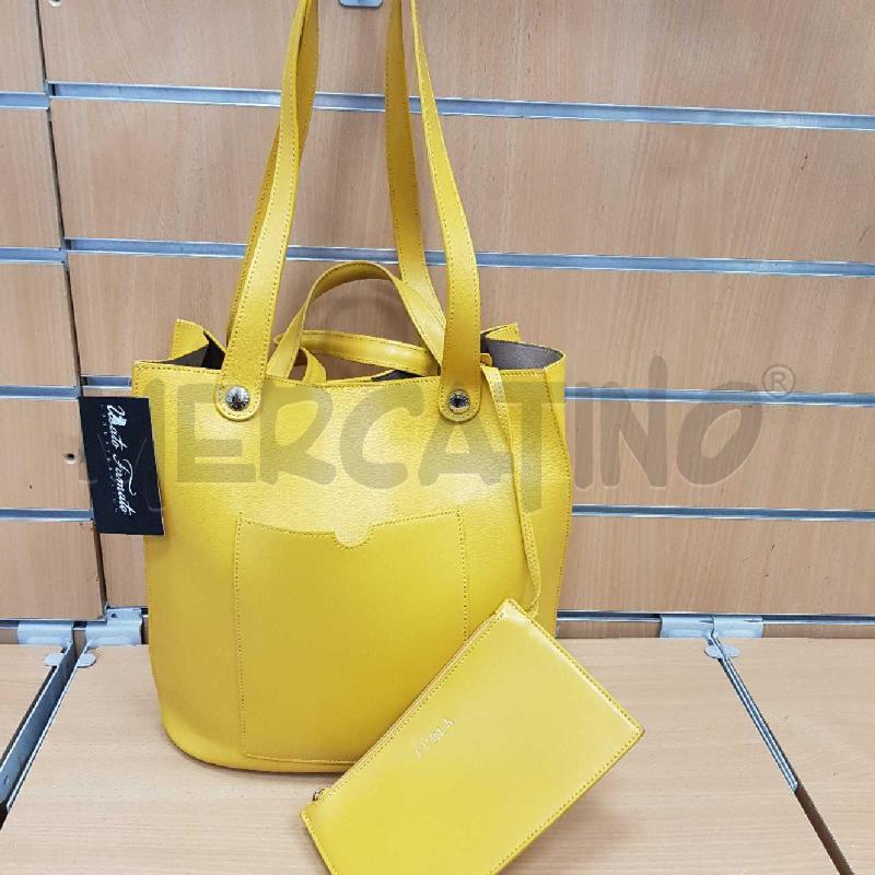 BORSA DONNA FURLA IN PELLE  GIALLA   | Mercatino dell'Usato L'aquila - loc. vetoio 2