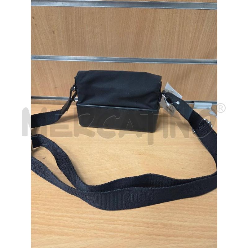 BORSA DONNA GCDS NERA  | Mercatino dell'Usato L'aquila - loc. vetoio 3