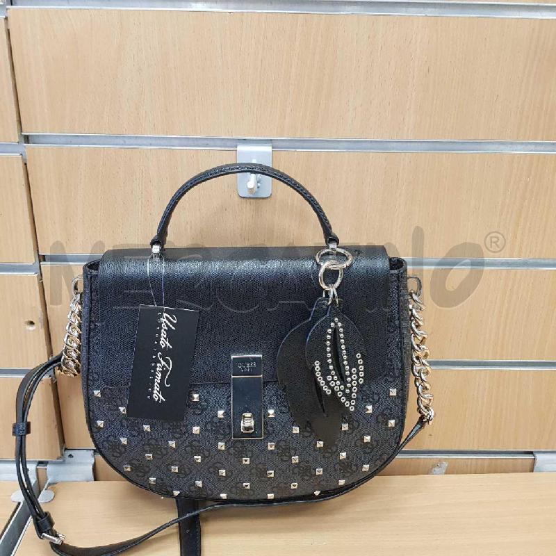 BORSA DONNA GUESS CON BORCHIE  | Mercatino dell'Usato L'aquila - loc. vetoio 1