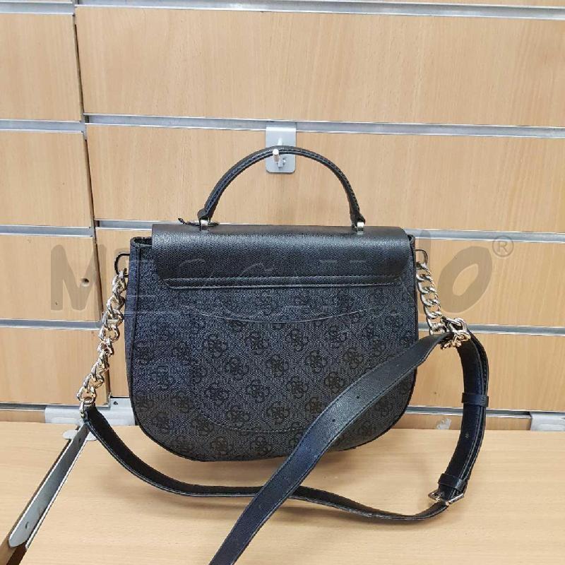 BORSA DONNA GUESS CON BORCHIE  | Mercatino dell'Usato L'aquila - loc. vetoio 2