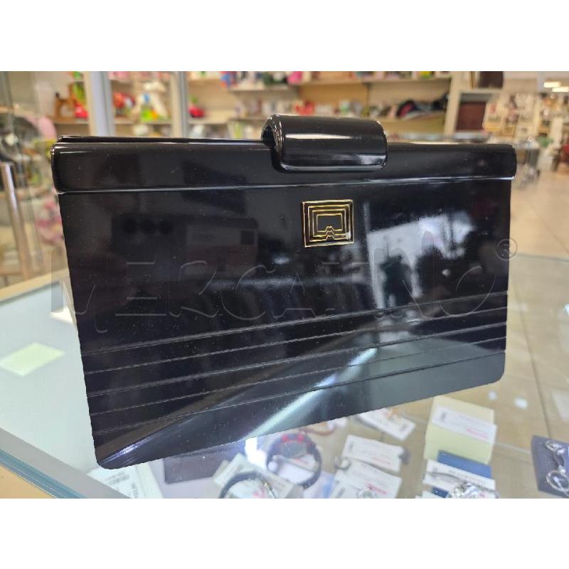 BORSA DONNA NERA LUCIDA VINTAGE CON DEC  | Mercatino dell'Usato L'aquila - loc. vetoio 1