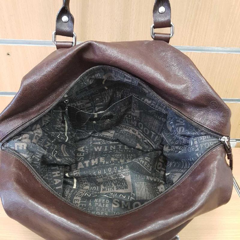 BORSA DONNA PELLE NANNINI CON FIBBIE LATERALI E MANICI  | Mercatino dell'Usato L'aquila - loc. vetoio 2