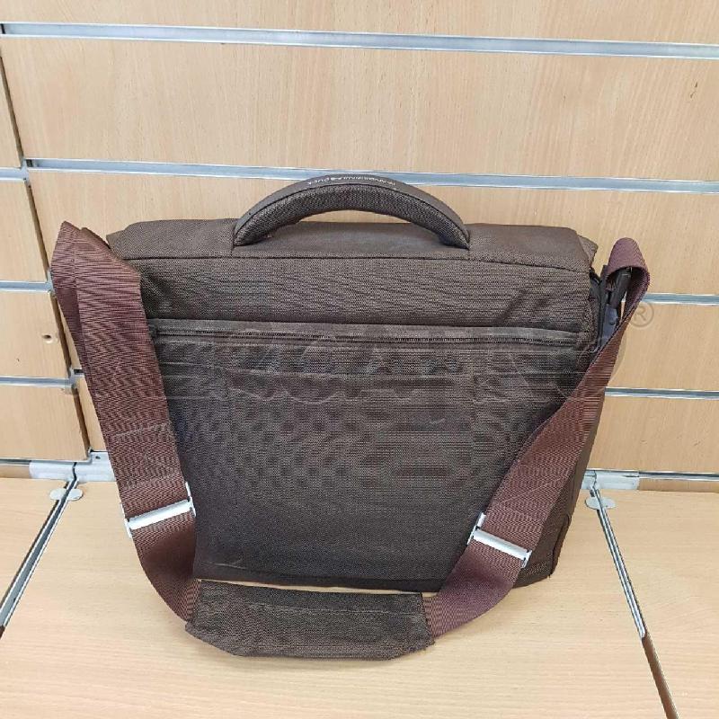 BORSA DONNA PORTADOCUMEWNTI MANDARINA DUCK MARORNE | Mercatino dell'Usato L'aquila - loc. vetoio 3