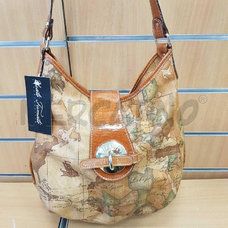 BORSA DONNA PRIMA CLASSE V FIBIA  TONDA  DETATGLI CUOIO  | Mercatino dell'Usato L'aquila - loc. vetoio 2
