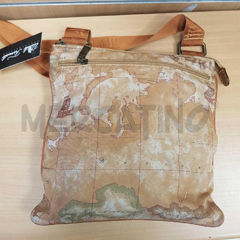 BORSA DONNA TRACOLLA PRIMACALSSE QUADRATA    | Mercatino dell'Usato L'aquila - loc. vetoio 3