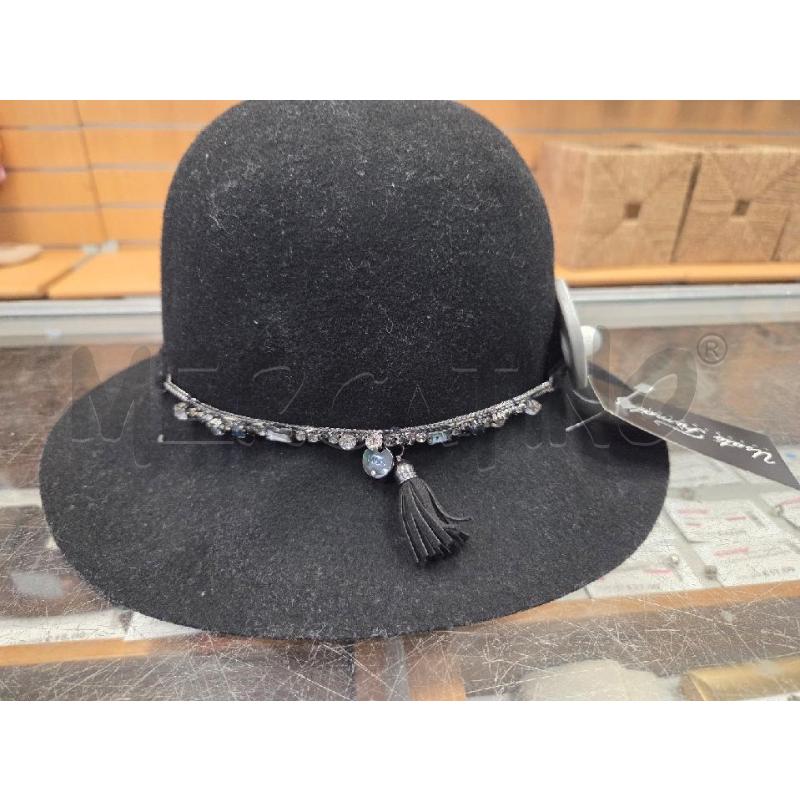 CAPPELLO DONNA LIU JO NERO RIGIDO STRASS  | Mercatino dell'Usato L'aquila - loc. vetoio 1