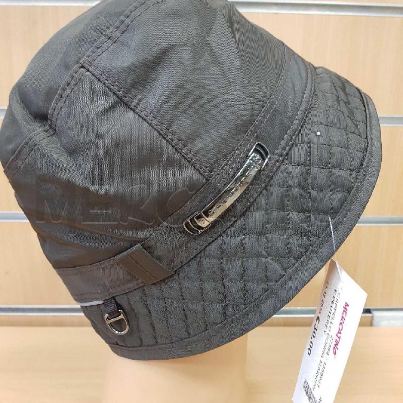 CAPPELLO DONNA MARRONE PEUTEREY  | Mercatino dell'Usato L'aquila - loc. vetoio 2