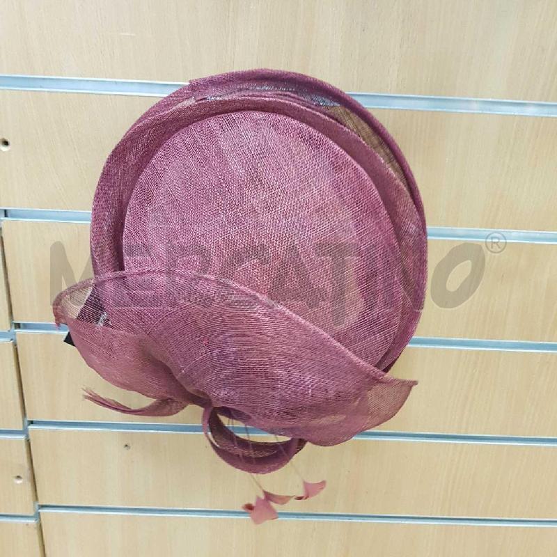 CAPPELLO DONNA PAGLIA BORDEAUX CON PIUMA E GIOCCO | Mercatino dell'Usato L'aquila - loc. vetoio 5