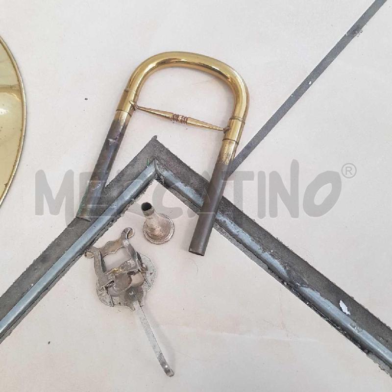CORNO DORATO CON CUSTODIA | Mercatino dell'Usato L'aquila - loc. vetoio 5