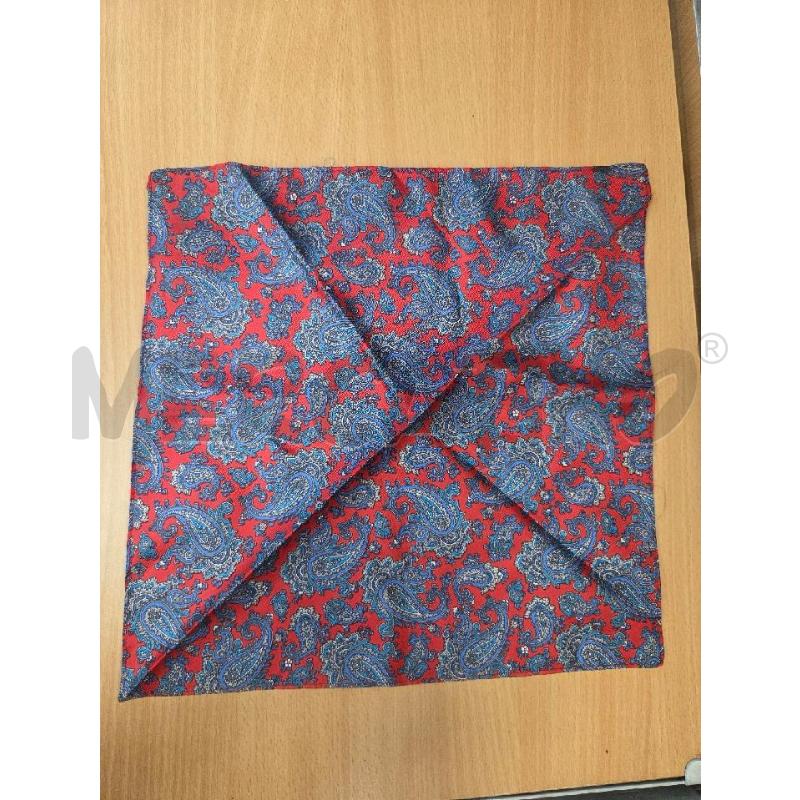 FAZZOLETTO IN SEDTA  ROSSA DAMASCATA  AZZURRA   | Mercatino dell'Usato L'aquila - loc. vetoio 1