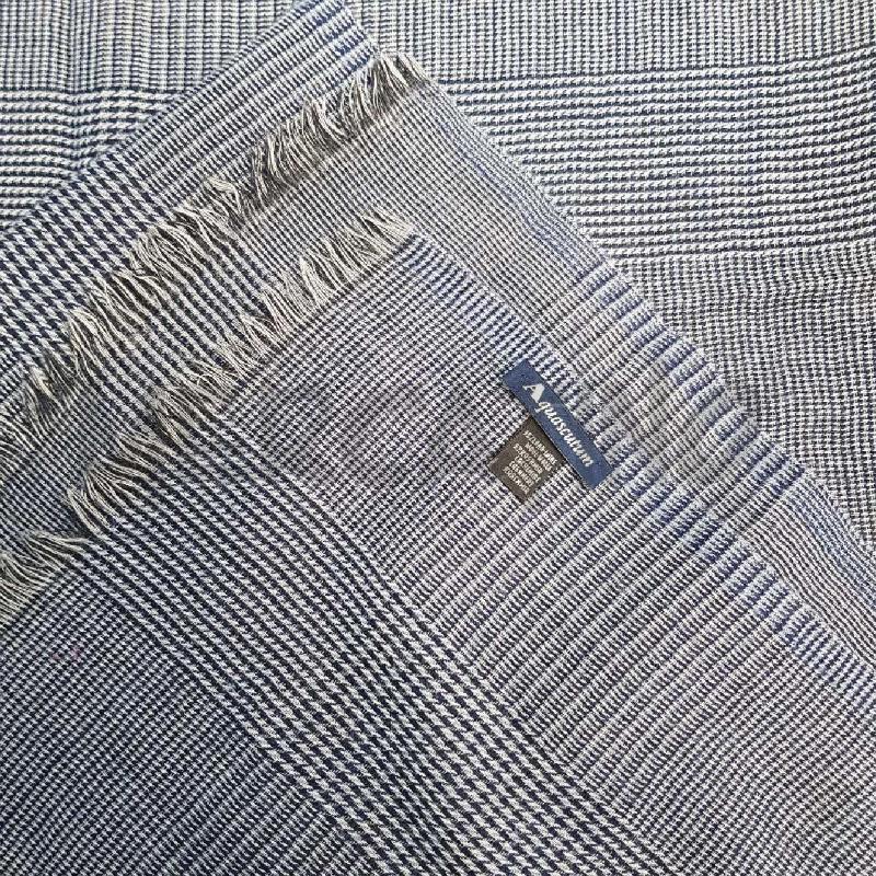 FOULARD ACQUASCUTUM QUADRETTI BLU PDP | Mercatino dell'Usato L'aquila - loc. vetoio 2