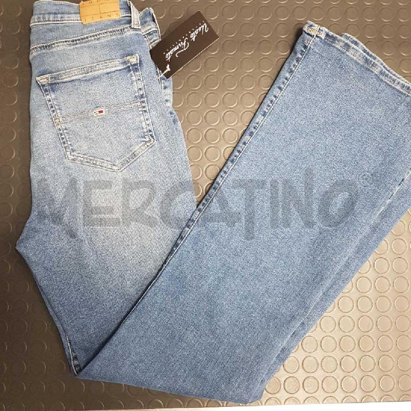 JEANS DONNA HILFIGHER A ZAMPA   | Mercatino dell'Usato L'aquila - loc. vetoio 1