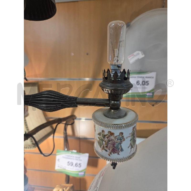 LAMPADARIO 3 LUCI | Mercatino dell'Usato L'aquila - loc. vetoio 3