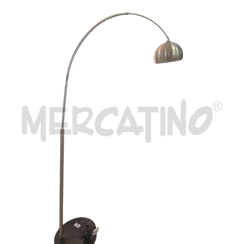 LAMPADA AD ARCO | Mercatino dell'Usato L'aquila - loc. vetoio 1