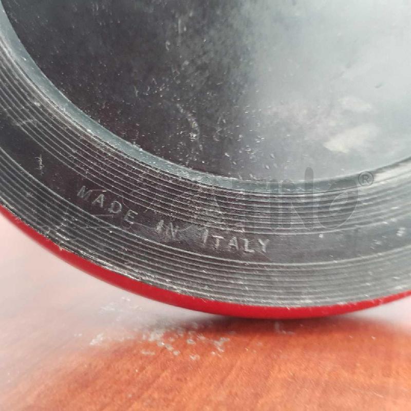 LAMPADA ROSSA DA TAVOLO GAMMALUX | Mercatino dell'Usato L'aquila - loc. vetoio 4