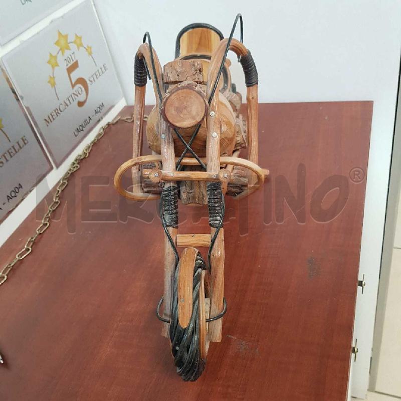 MODELLINO MOTO LEGNO | Mercatino dell'Usato L'aquila - loc. vetoio 1