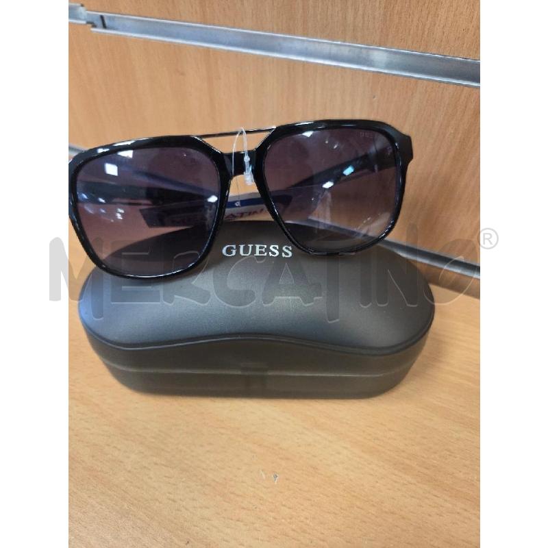 OCCHIALI DA SOLE GUESS MASCHERINA  | Mercatino dell'Usato L'aquila - loc. vetoio 1