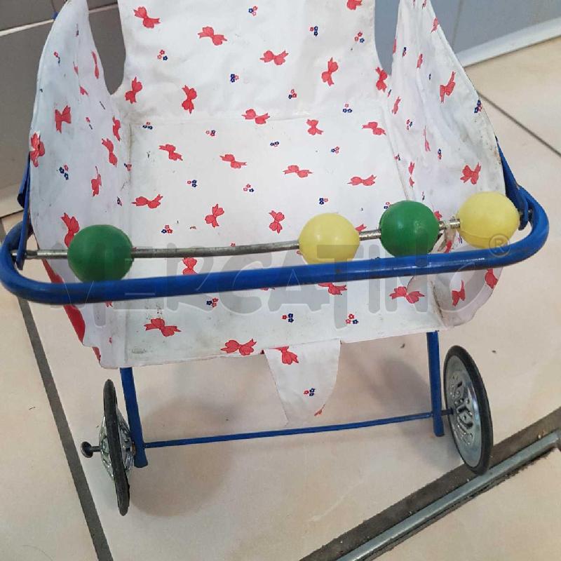 PASSEGGINO PER LE BAMBOLE METALLO BLU | Mercatino dell'Usato L'aquila - loc. vetoio 2