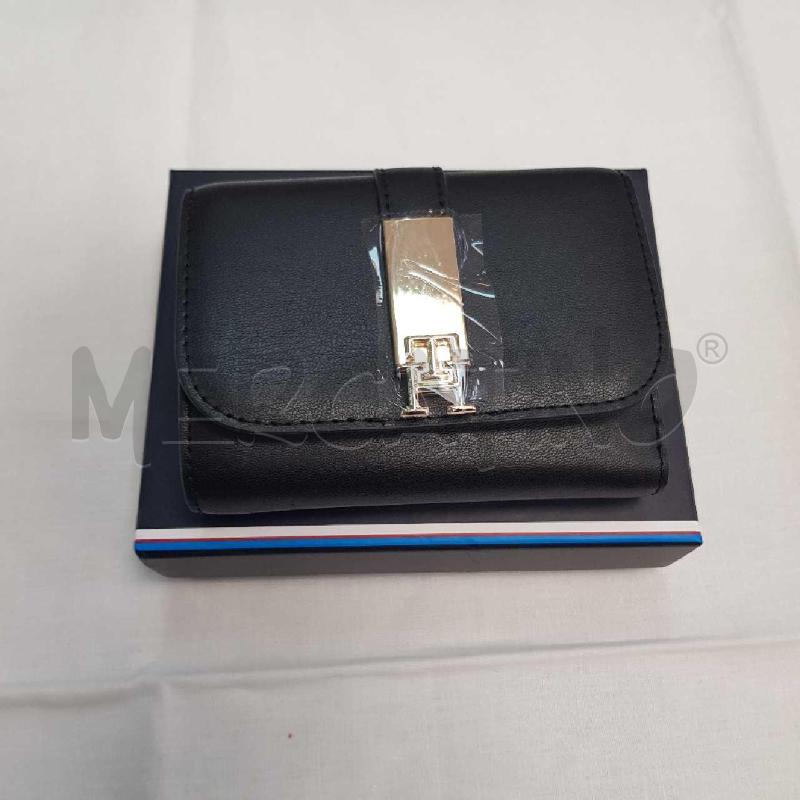 PORTA FOGLIO TOMMY  HILFIGHER NERO   | Mercatino dell'Usato L'aquila - loc. vetoio 1