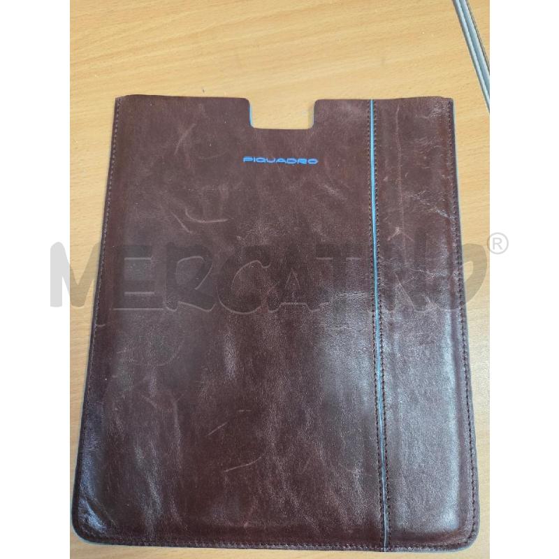 PORTA TABLET PIQUADRO IN PELLE MARRONE   | Mercatino dell'Usato L'aquila - loc. vetoio 2