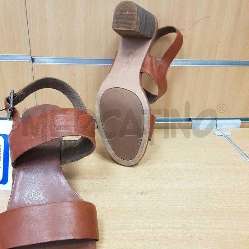 SANDALI DONNA TIMBERLAND   | Mercatino dell'Usato L'aquila - loc. vetoio 3
